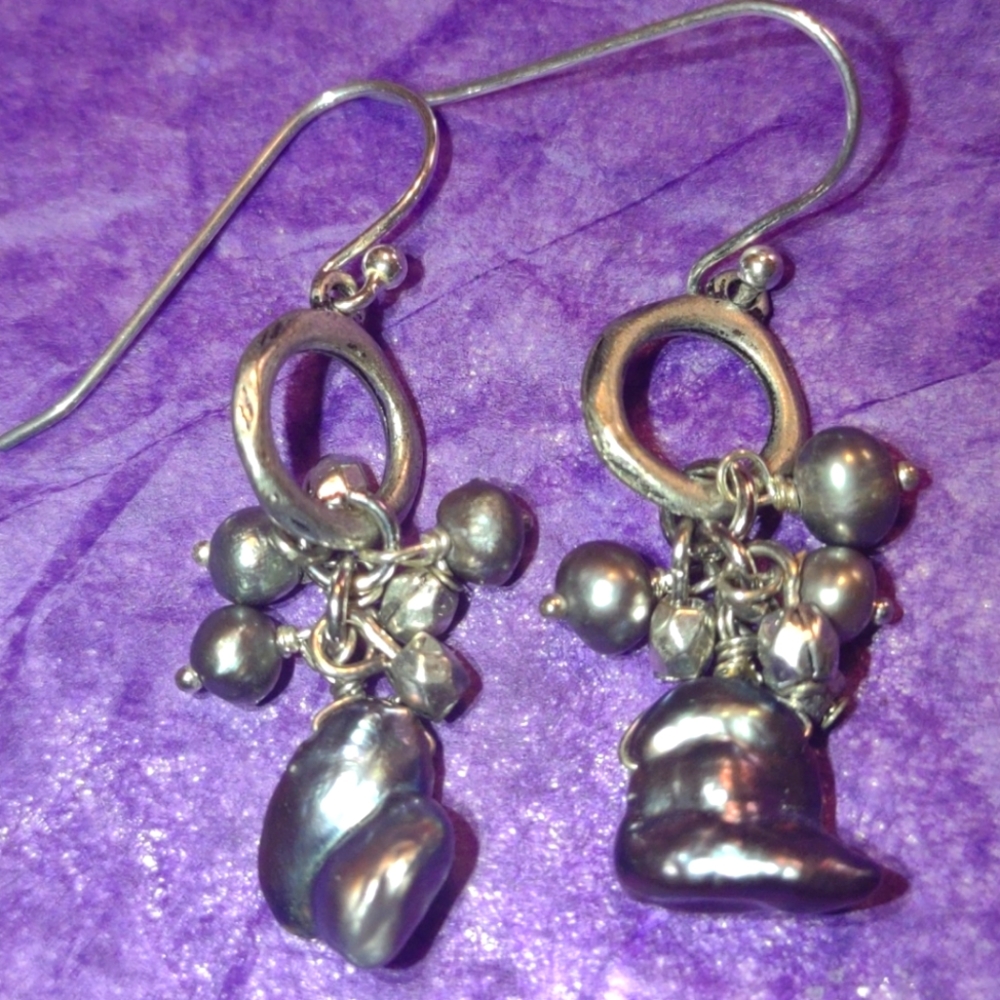 Vintage sterling silver~mother of pearl earrings